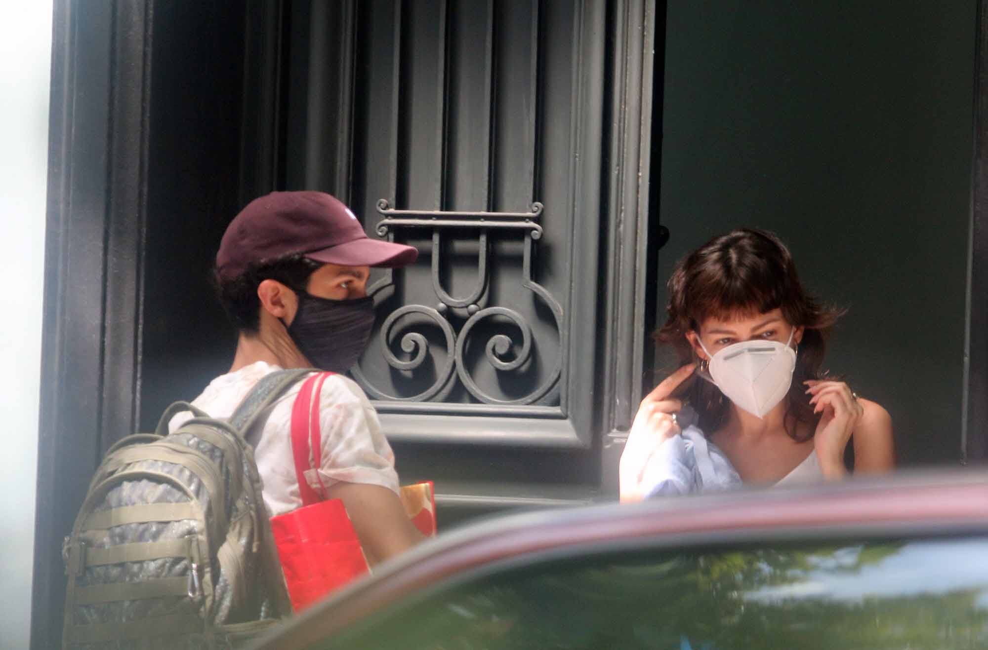 Las vacaciones del Chino Darín y Ursula Corberó, en Buenos Aires. (Foto: Movilpress)