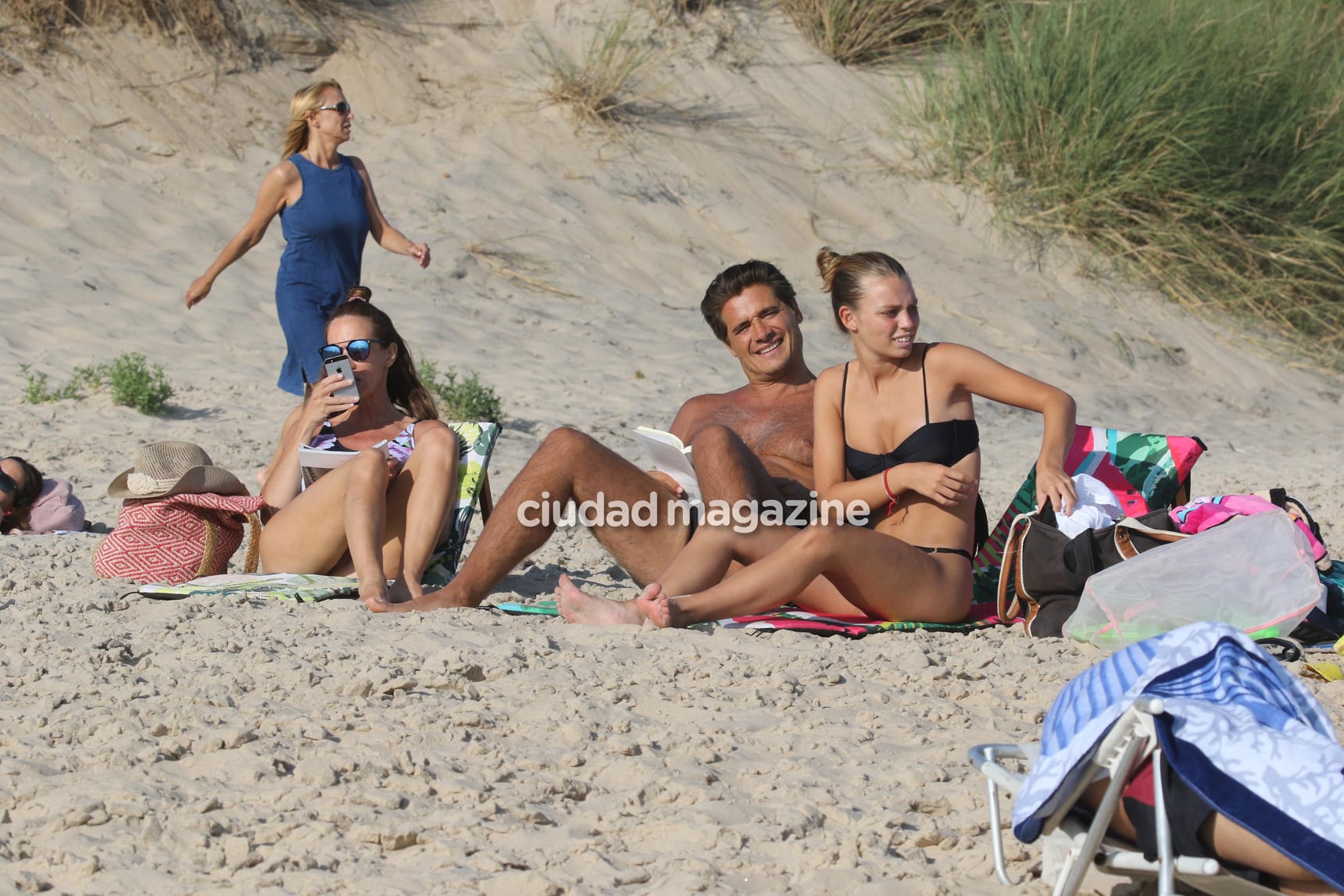 Las vacaciones en familia de Guillermo Andino, en las playas de Punta del Este. (Foto: GM Press)