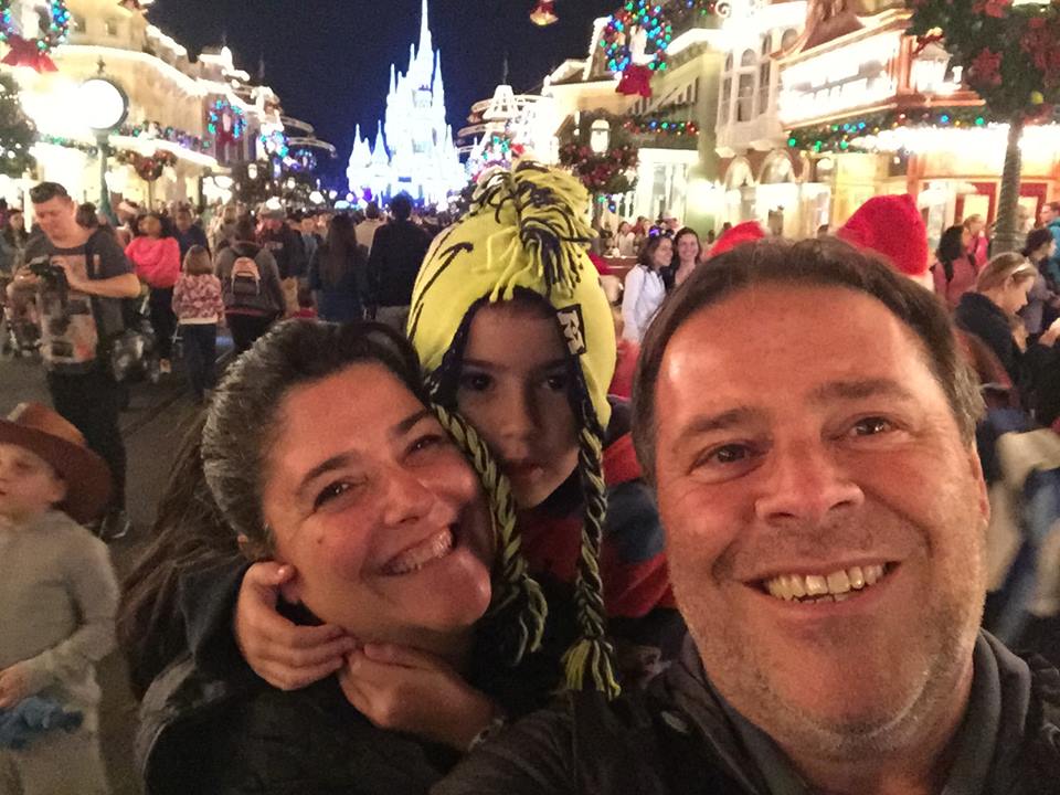 Las vacaciones familiares de Carna, su esposa y su hijo. (Foto: Claudia Ares Eventos)