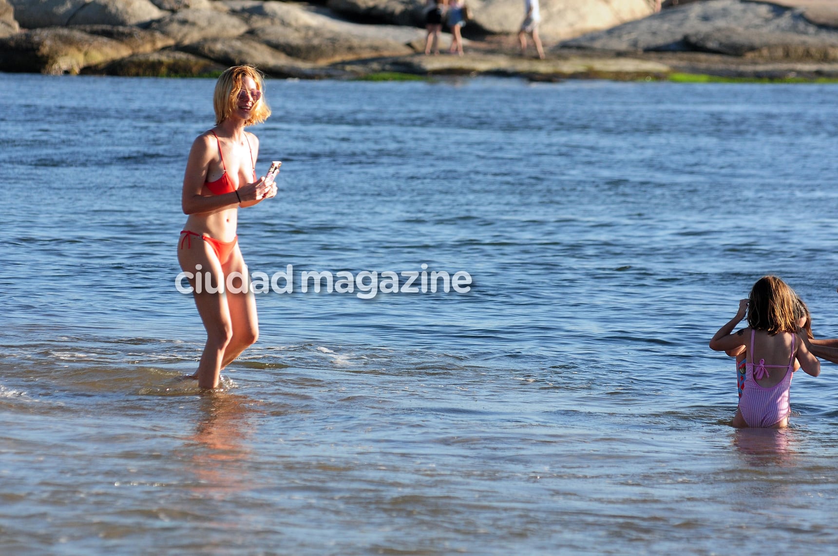 Laura Laprida, diosa total en Punta del Este con su novio carpintero. (Foto: GM Press)