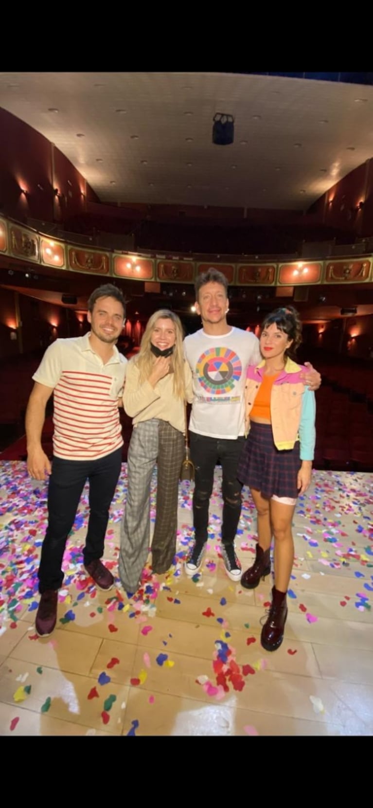 Laurita Fernández, Belu Lucius y Javier Ortega Desio fueron a ver a Gime Accardi, Nico Vázquez y Benjamín Rojas al teatro 