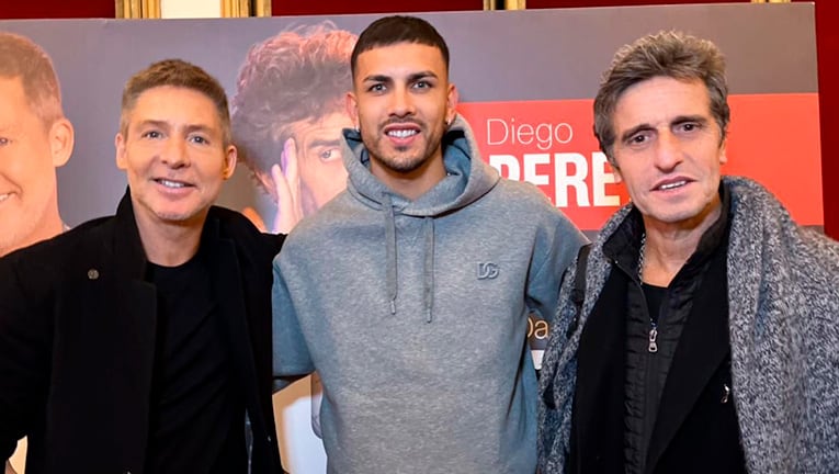 Leandro Paredes fue a ver Inmaduros, la obra de Adrián Suar y Diego Peretti.