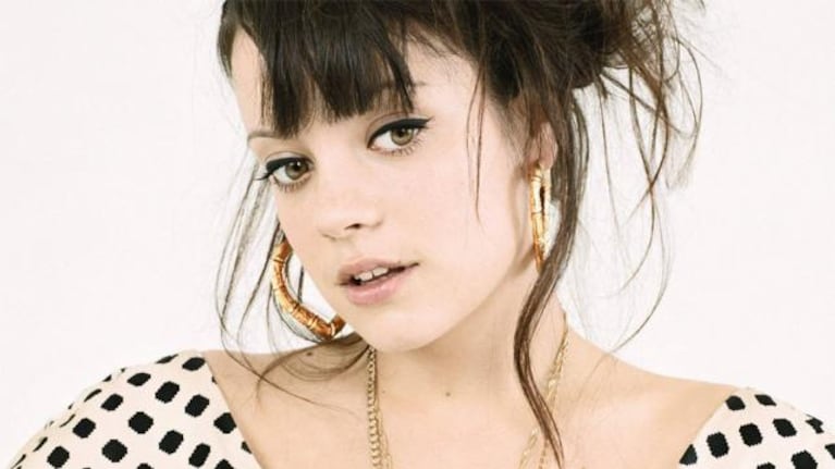 Lily Allen anunció su embarazo por Twitter