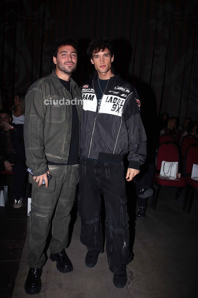 Lizardo Ponce con su novio en el BAFWEEK (Foto: Movilpress).