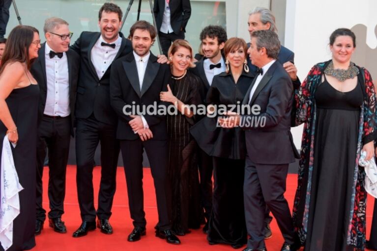 Los argentinos revolucionaron el Festival de Venecia: los glamorosos looks de Ricardo Darín, Peter Lanzani, Dolores Fonzi y Griselda Siciliani 