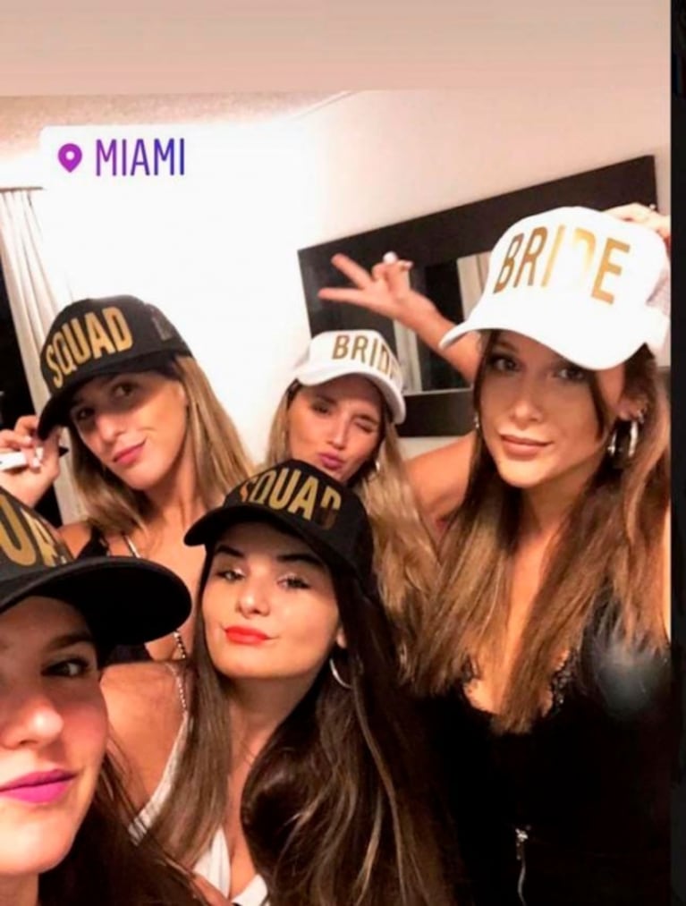 Los detalles de la despedida de soltera de Barbie Vélez en Miami: "La pueden ver arriba de la tarima con las amigas, descontroladas"