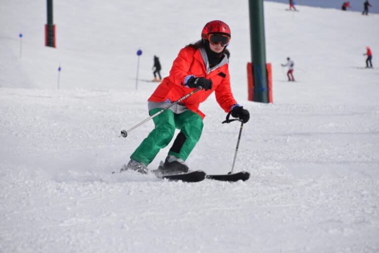 Los días en la nieve del clan Darín junto a Úrsula Corberó, la bella novia del Chino: amor y diversión en Bariloche