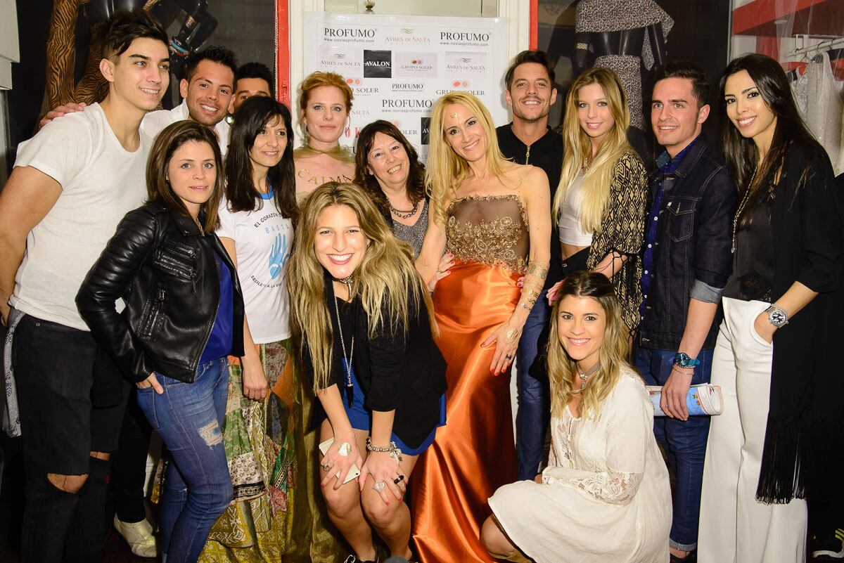  Los exparticipantes de Gran Hermano 2015, solidarios (Fotos: NAJUN-FUNES Comunicación). 