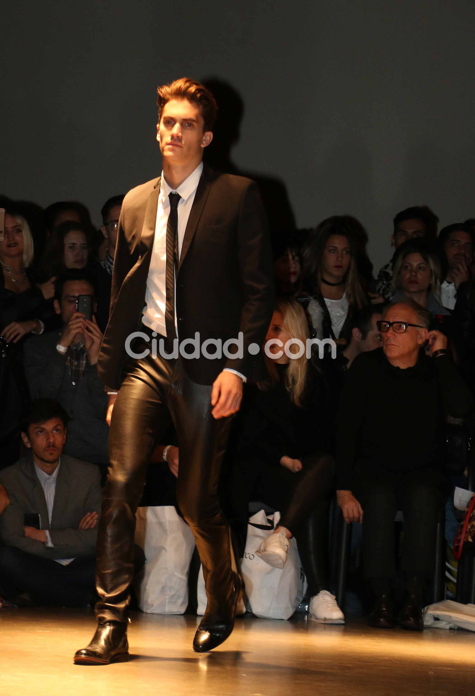 Los famosos disfrutaron de lo mejor de la moda en el BAFWeek (Fotos: Movilpress). 