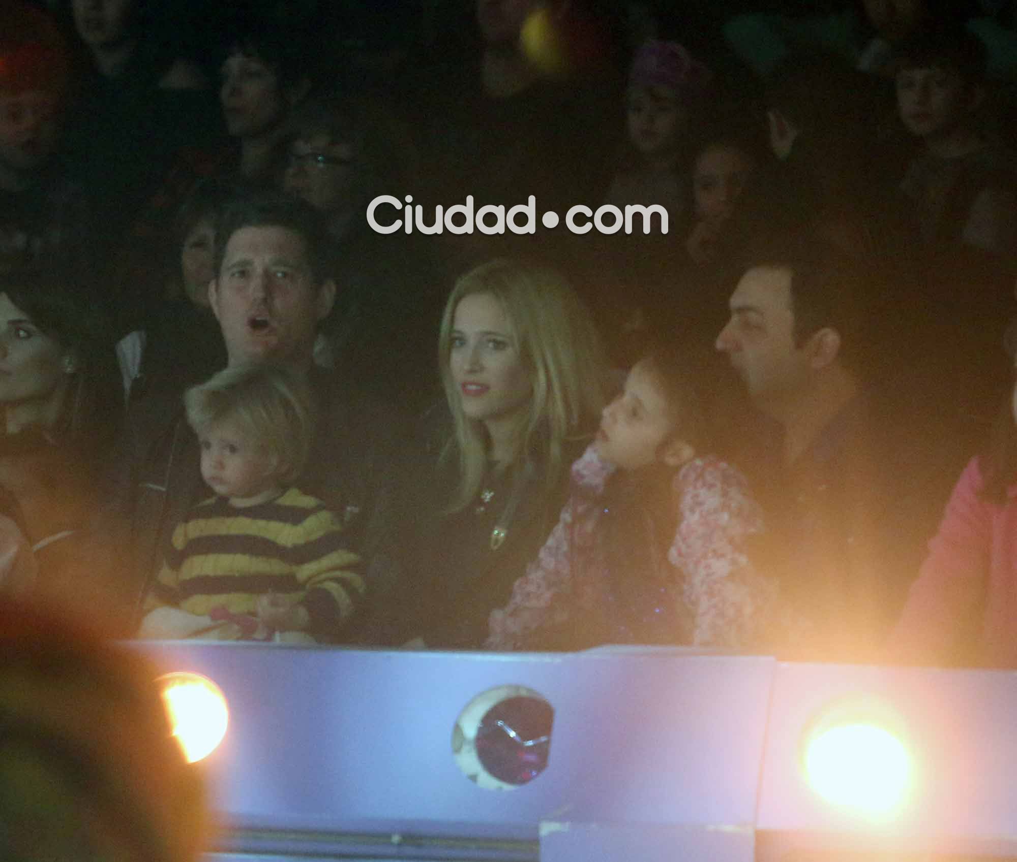 Los famosos disfrutaron junto a sus hijos de Disney On Ice (Foto: Movilpress)