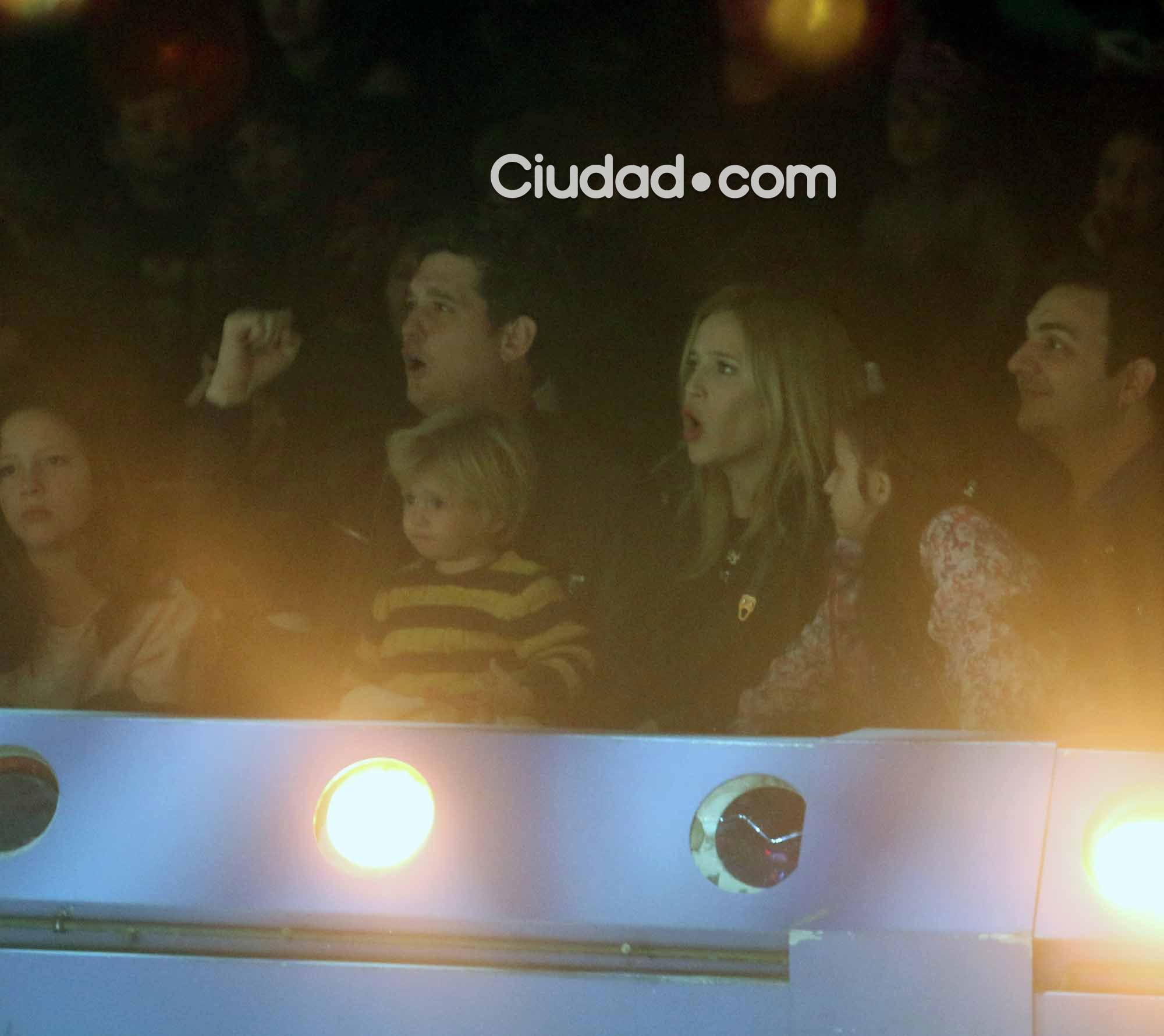 Los famosos disfrutaron junto a sus hijos de Disney On Ice (Foto: Movilpress)