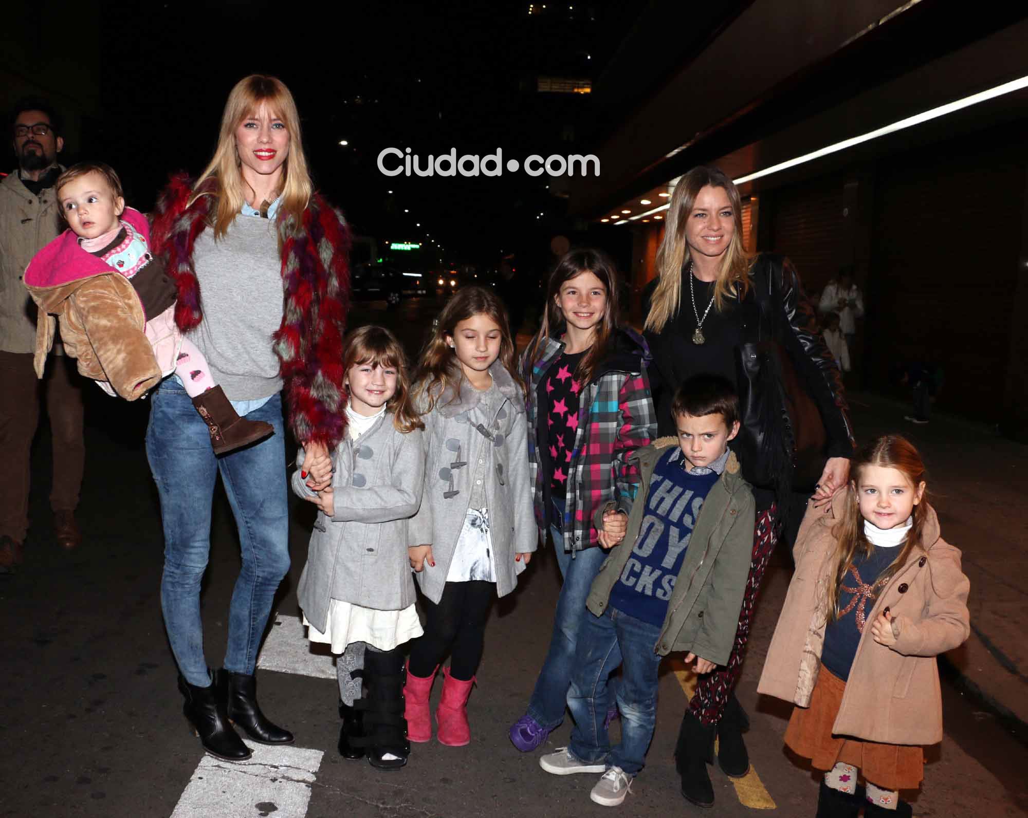 Los famosos disfrutaron junto a sus hijos de Disney On Ice (Foto: Movilpress)