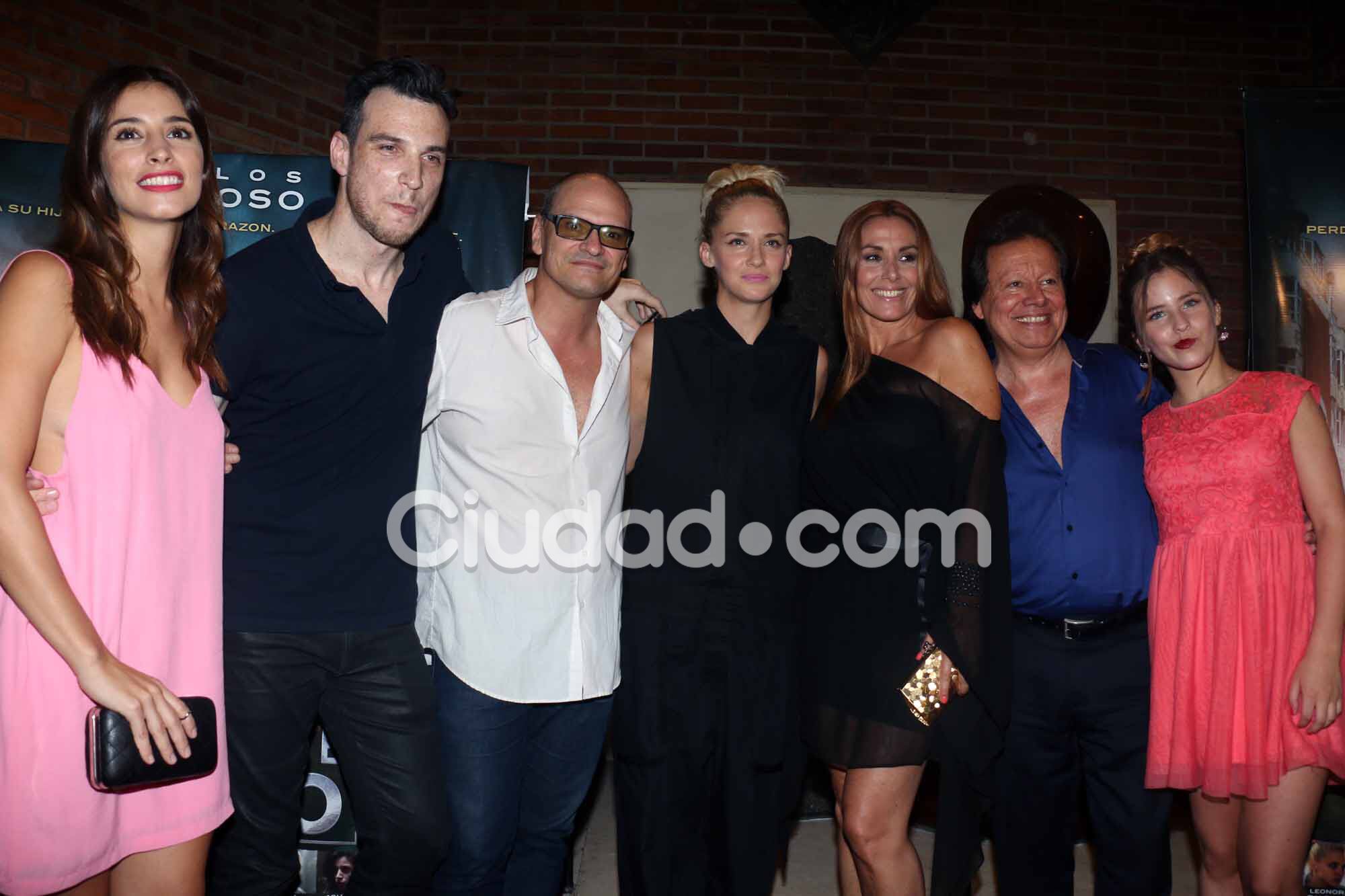 Los famosos en el estreno de El Expediente Santiso (Fotos: Movilpress). 