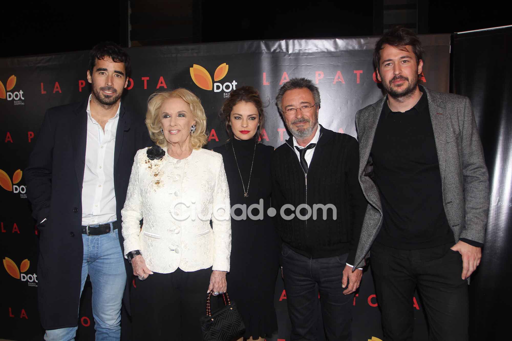 Los famosos en el estreno de La Patota (Fotos: Movilpress). 