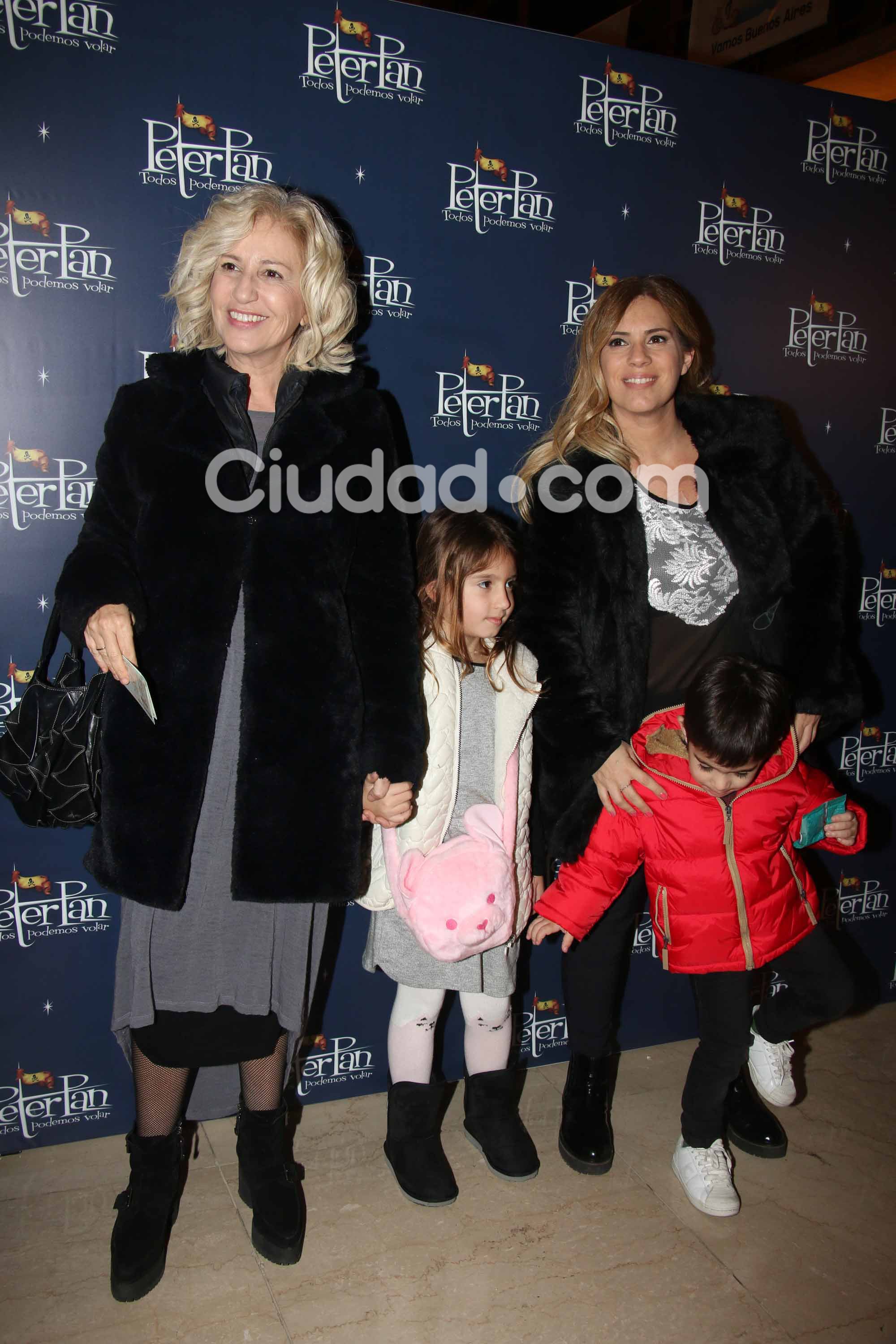 Los famosos en el estreno de Peter Pan, todos podemos volar (Fotos: Movilpress). 