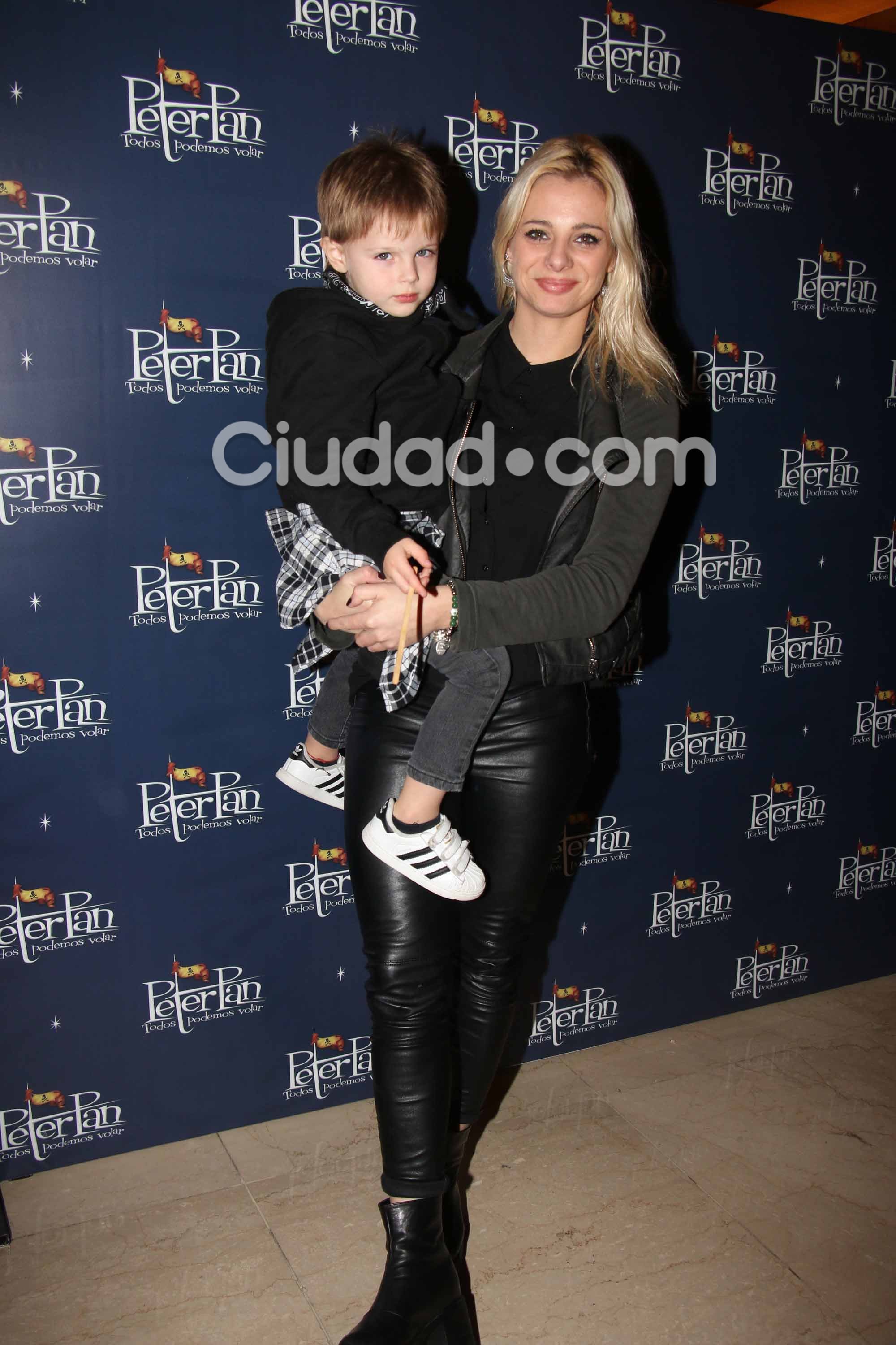 Los famosos en el estreno de Peter Pan, todos podemos volar (Fotos: Movilpress). 