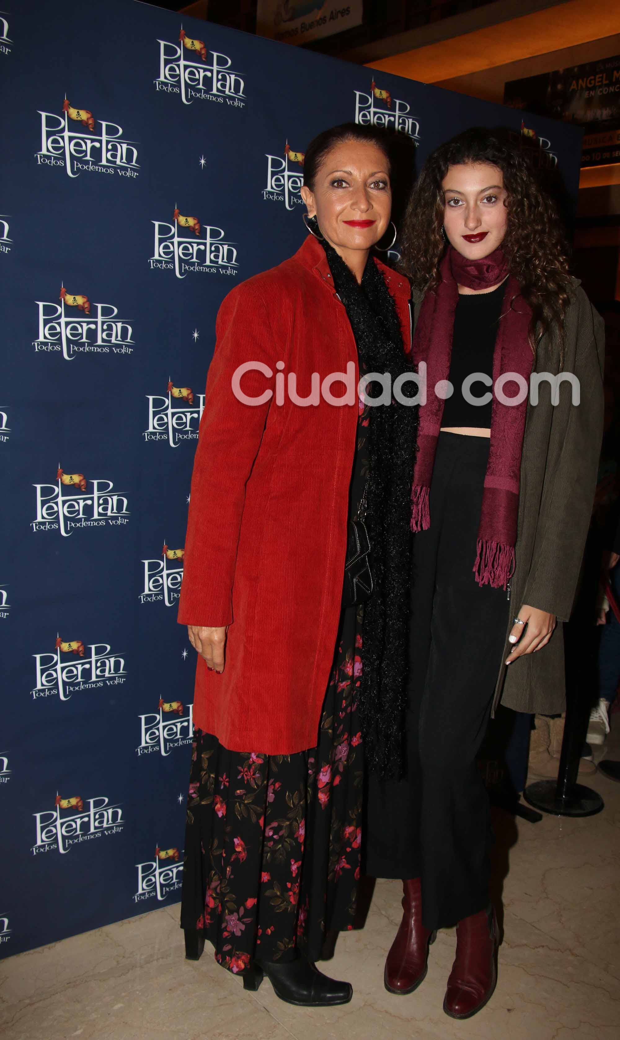 Los famosos en el estreno de Peter Pan, todos podemos volar (Fotos: Movilpress). 