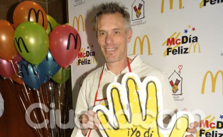 Los famosos en el Mc Día Feliz. (Foto: Jennifer Rubio - Ciudad.com)