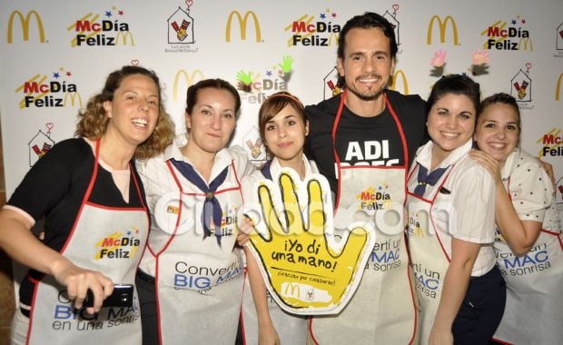 Los famosos en el Mc Día Feliz. (Foto: Jennifer Rubio - Ciudad.com)