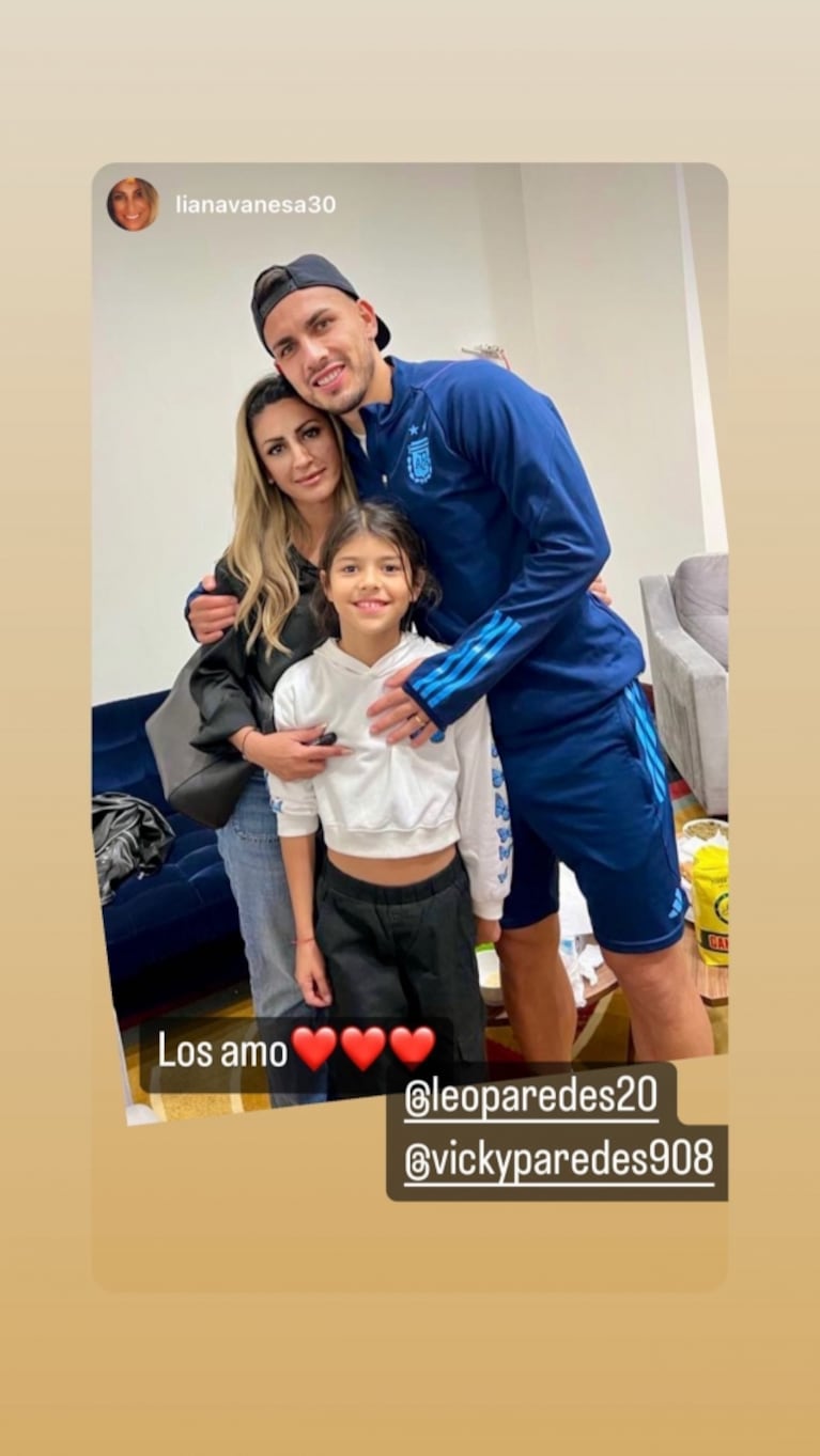 Los jugadores de la Selección Argentina recibieron a sus familiares tras la victoria ante Países Bajos