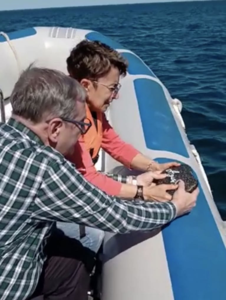 Los padres de Agustina Fontenla, de Bake Off, la homenajearon tras su muerte: "La piedra que la representa ahora descansa en el fondo del mar"