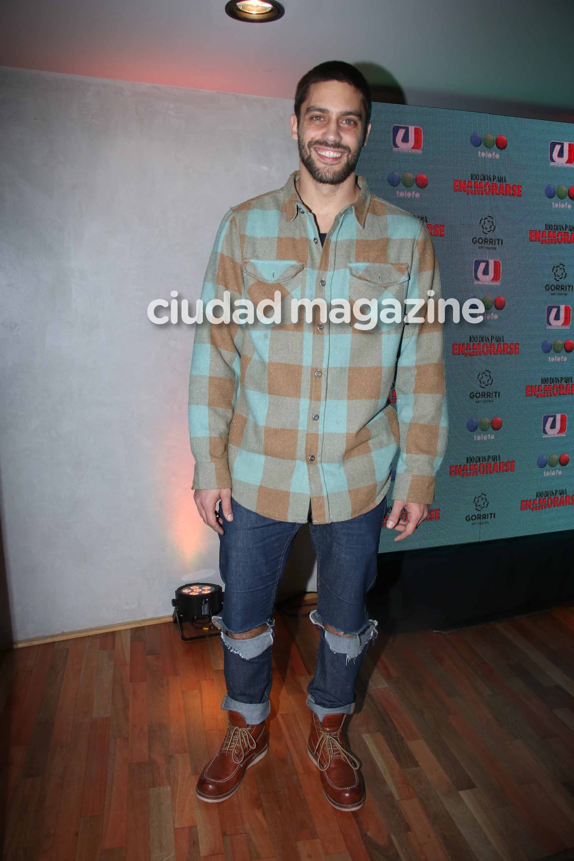 Los protagonistas de 100 días para enamorarse celebraron el éxito (Fotos: Movilpress). 