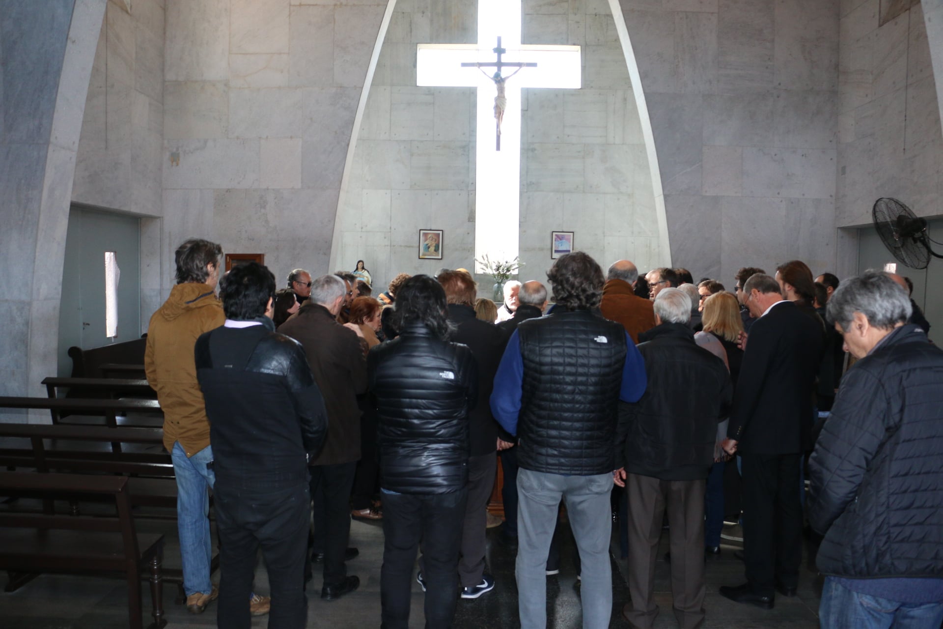 Los restos de José Martínez Suárez fueron despedidos en el cementerio de la Chacarita. (Foto: Movilpress)