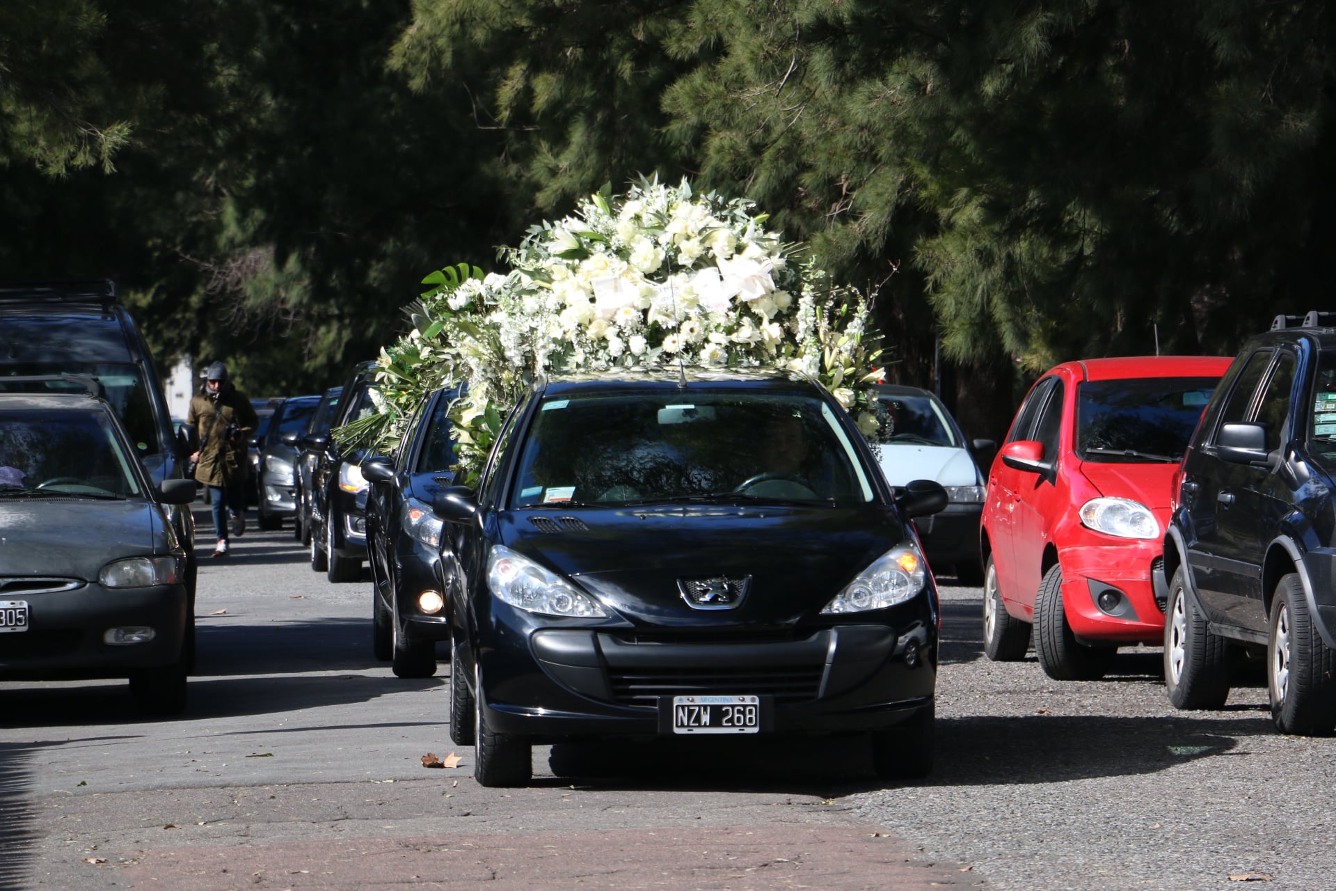 Los restos de José Martínez Suárez fueron despedidos en el cementerio de la Chacarita. (Foto: Movilpress)