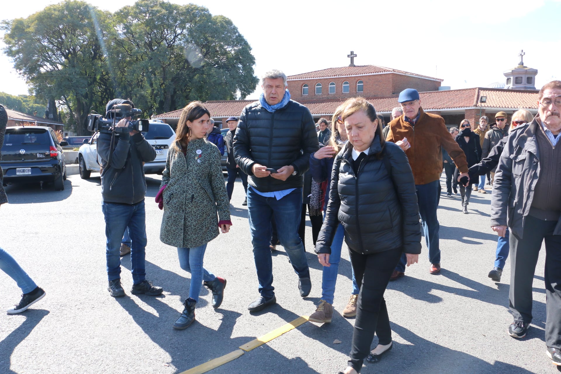 Los restos de José Martínez Suárez fueron despedidos en el cementerio de la Chacarita. (Foto: Movilpress)