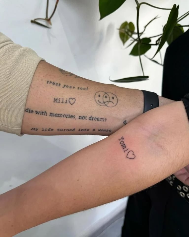 Los tatuajes de Tomás Holder y Mili Lambardi.