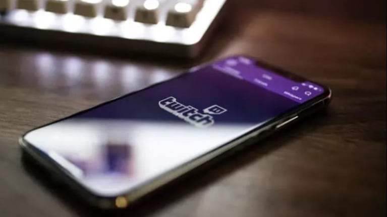 Los usuarios de Twitch podrán retransmitir en plataformas como Instagram y TikTok para móviles