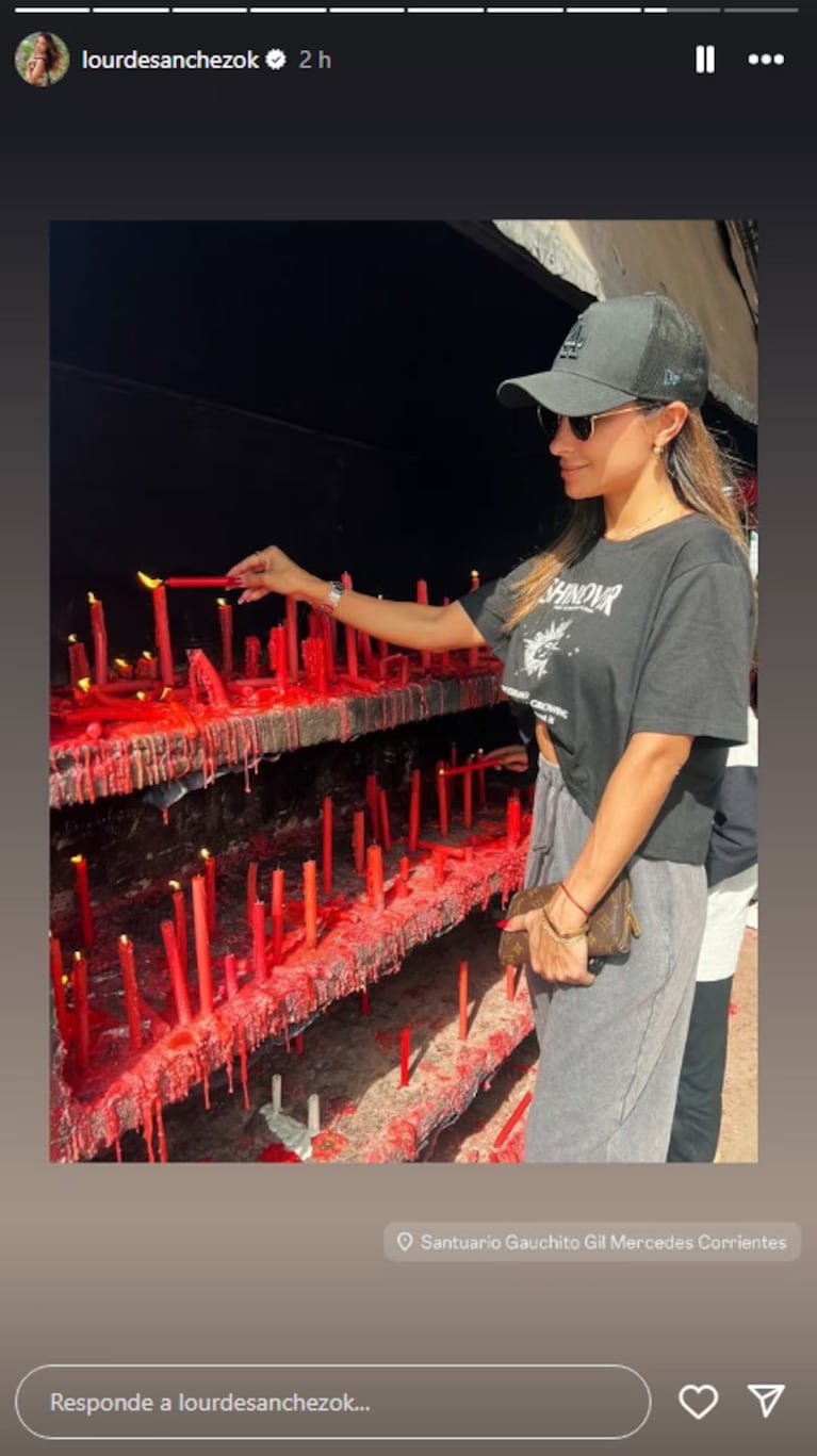 Lourdes Sánchez en el santuario del Gauchito Gil.