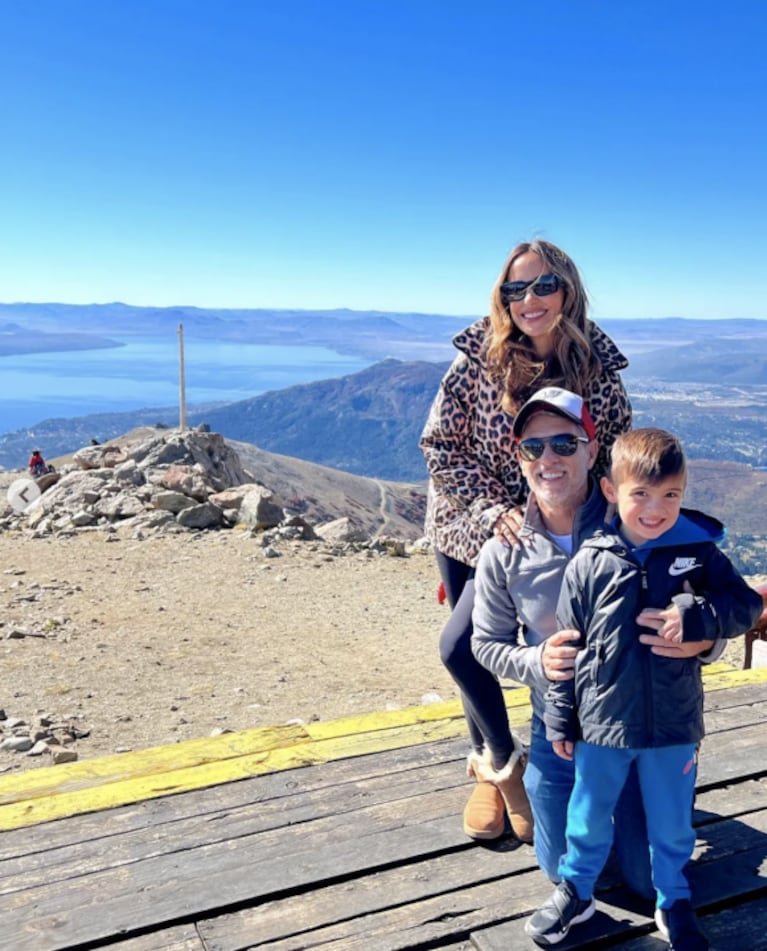 Lourdes Sánchez viajó a Bariloche con Chato Prada y su hijo: "Viaje de egresados"