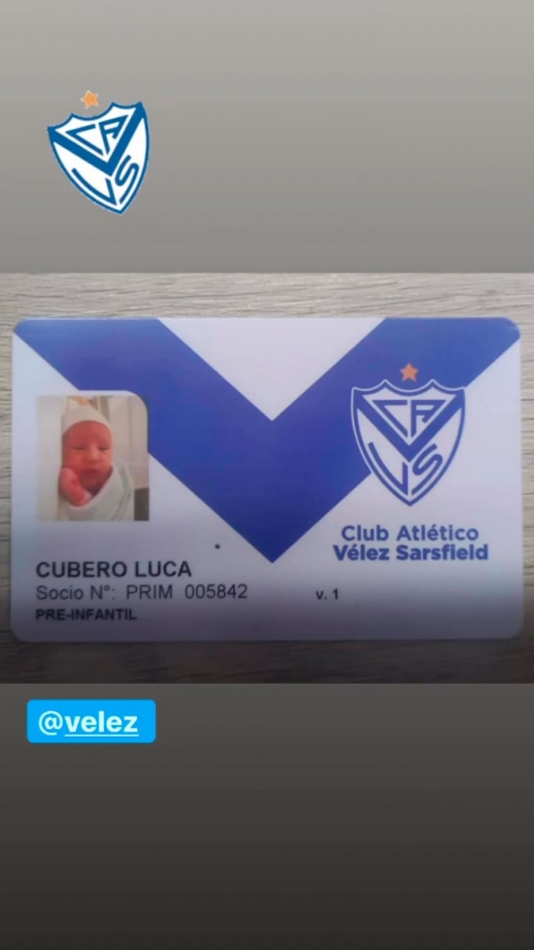 Luca Cubero recibió un regalo que llenó de orgullo a su papá Fabián, a dos días de su nacimiento