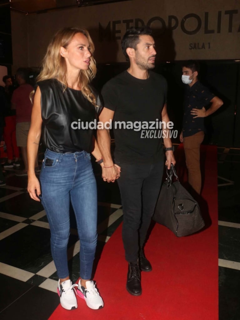 Luciano Castro y Tucu López aplaudieron de pie a Sabrina Rojas en el teatro: las fotos buena onda en el palco