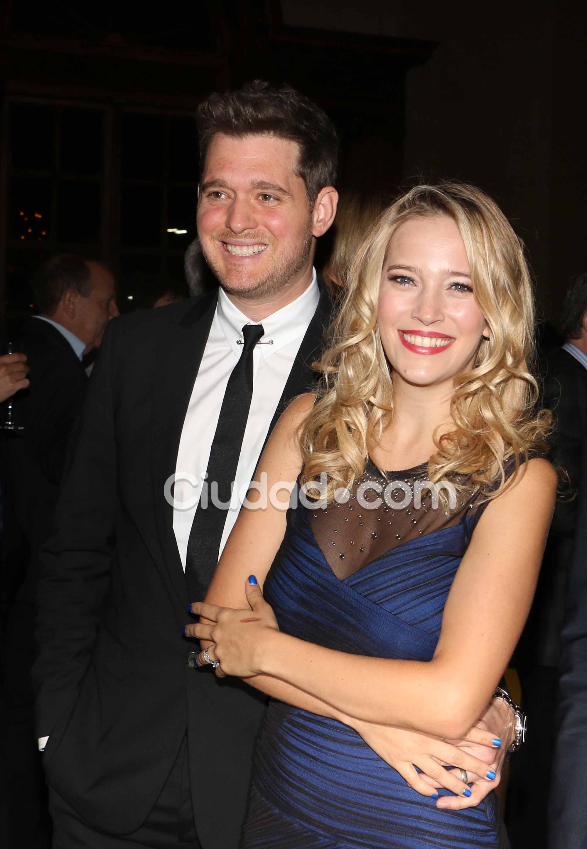 Luisana Lopilato y Michael Bublé, divinos en la Embajada de Francia (Fotos: Movilpress). 