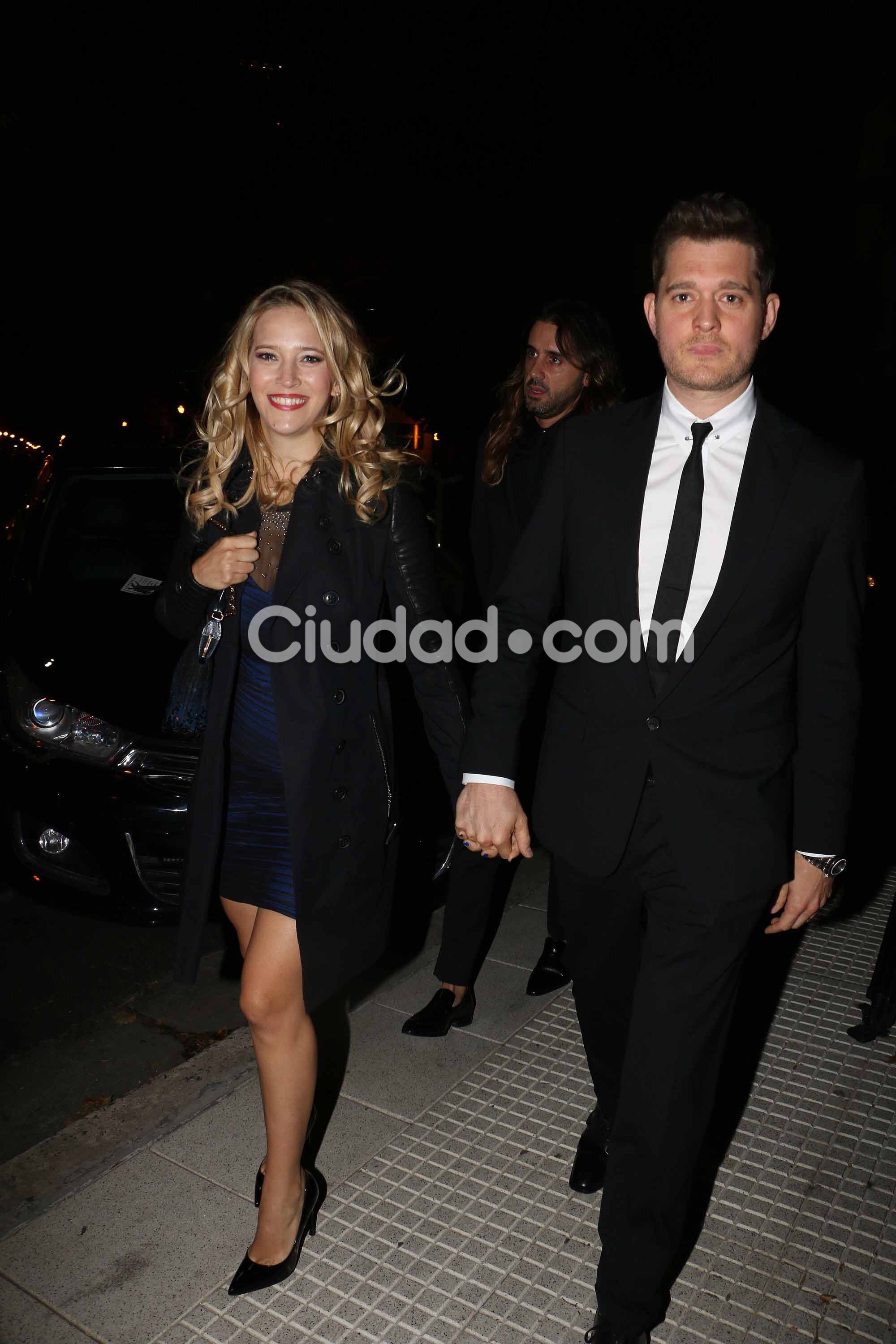 Luisana Lopilato y Michael Bublé, divinos en la Embajada de Francia (Fotos: Movilpress). 