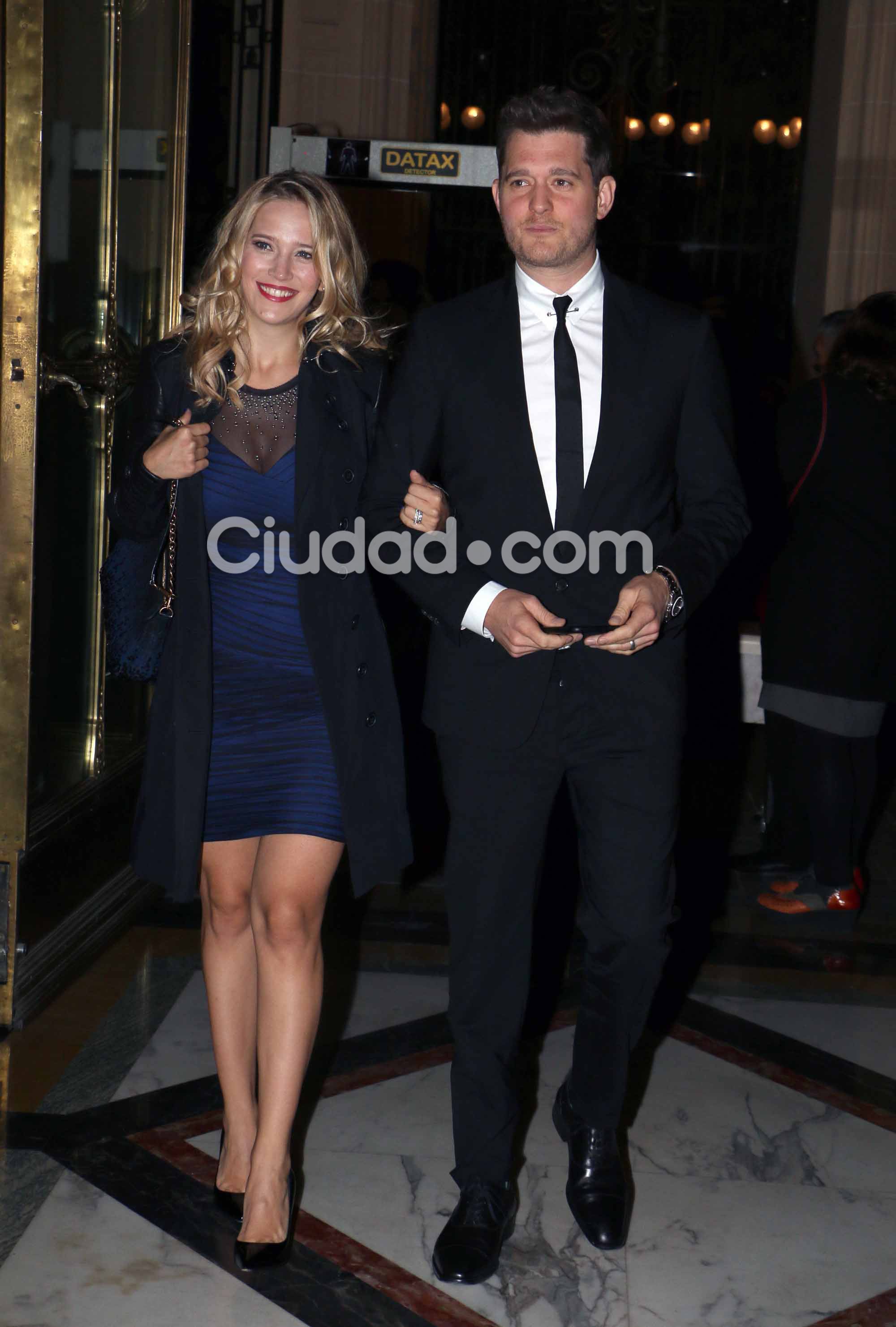 Luisana Lopilato y Michael Bublé, divinos en la Embajada de Francia (Fotos: Movilpress). 