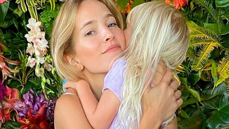 Luisana Lopilato y su hija Vida Bublé lucieron el mismo look y quedaron igualitas