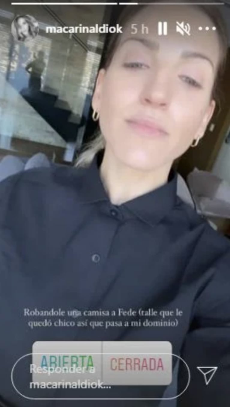 Maca Rinaldi le "robó" una camisa a Fede Hoppe y mostró su look súper elegante: "El talle le quedó chico"