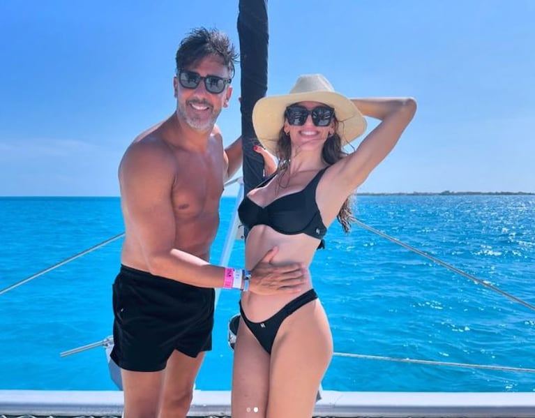 Macarena Rinaldi lució sus tres meses de embarazo en bikini y Fede Hoppe le dejó un tierno comentario