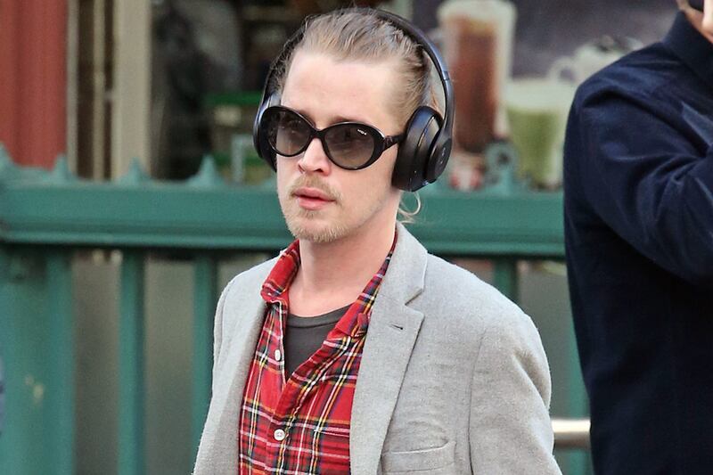 Macaulay Culkin es todo un rompecorazones: ¿Sabías que Mila Kunis fue una de sus novias?