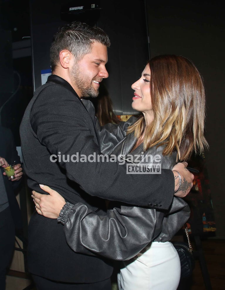 Majo Martino y Locho Loccisano en una muestra en el Hotel Hilton (Foto: Movilpress)