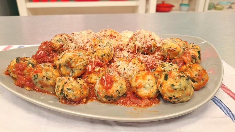 Malfatti de espinaca con salsa de tomates: receta fácil y práctica para tu cocina 