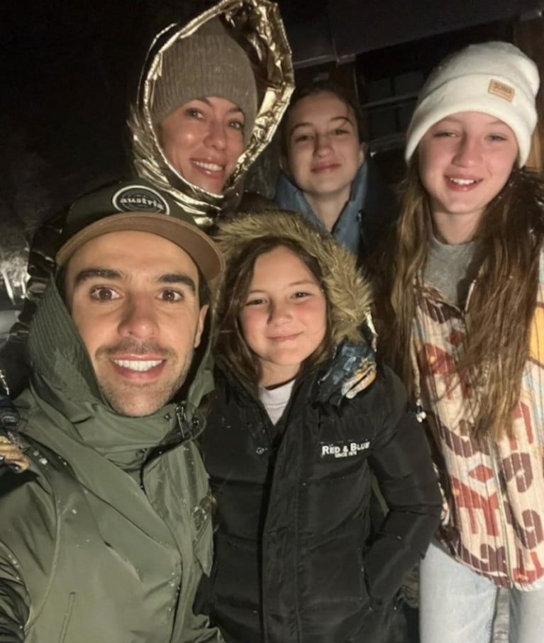 Manu Urcera demostró con un gesto el amor que siente por Nicole Neumann y sus hijas