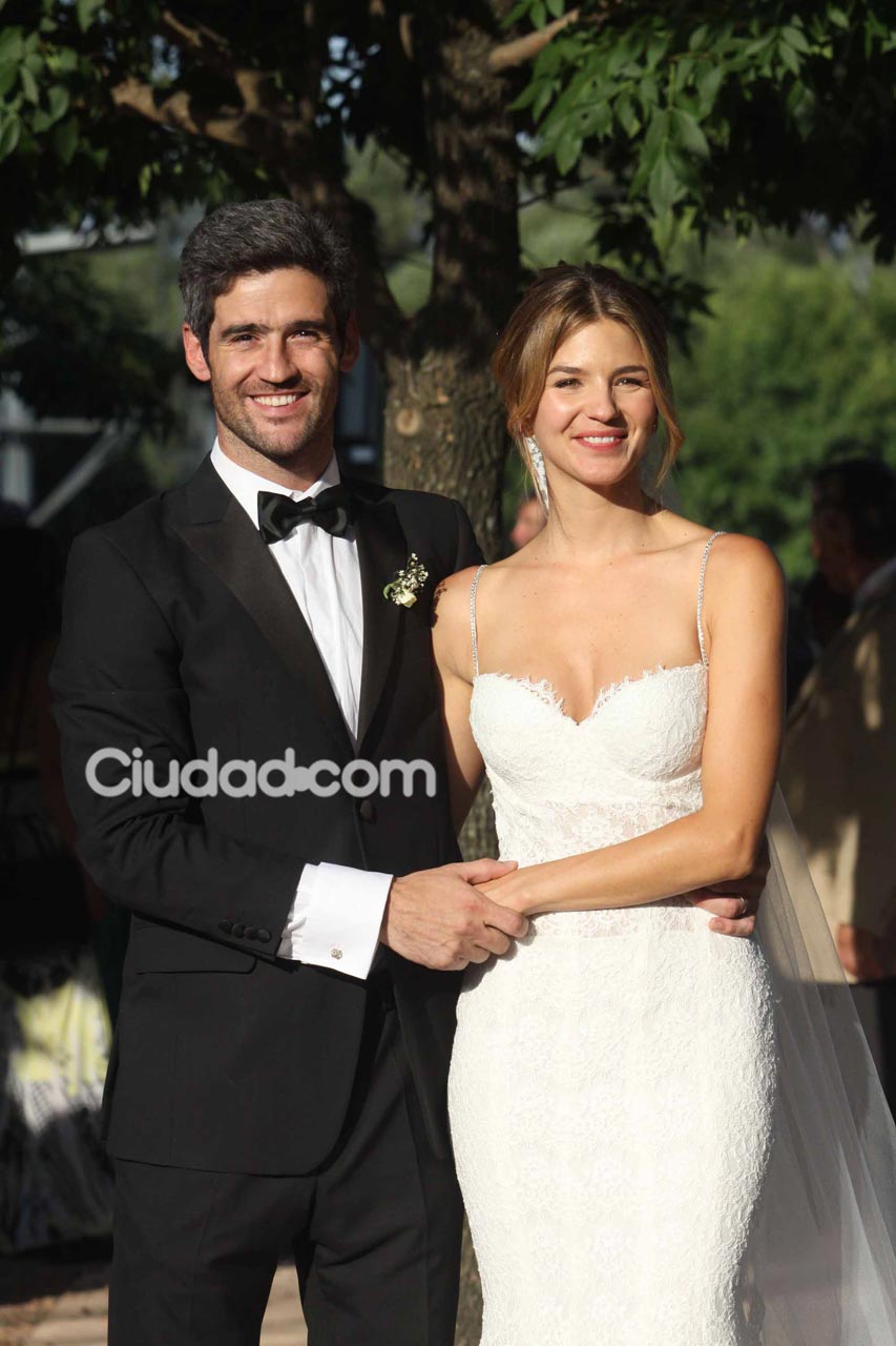 Marcela Kloosterboer y Fernando Sieling, recién casados. (Foto: Movilpress)