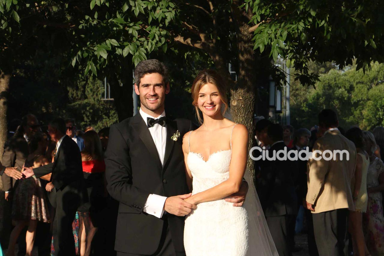 Marcela Kloosterboer y Fernando Sieling, recién casados. (Foto: Movilpress)