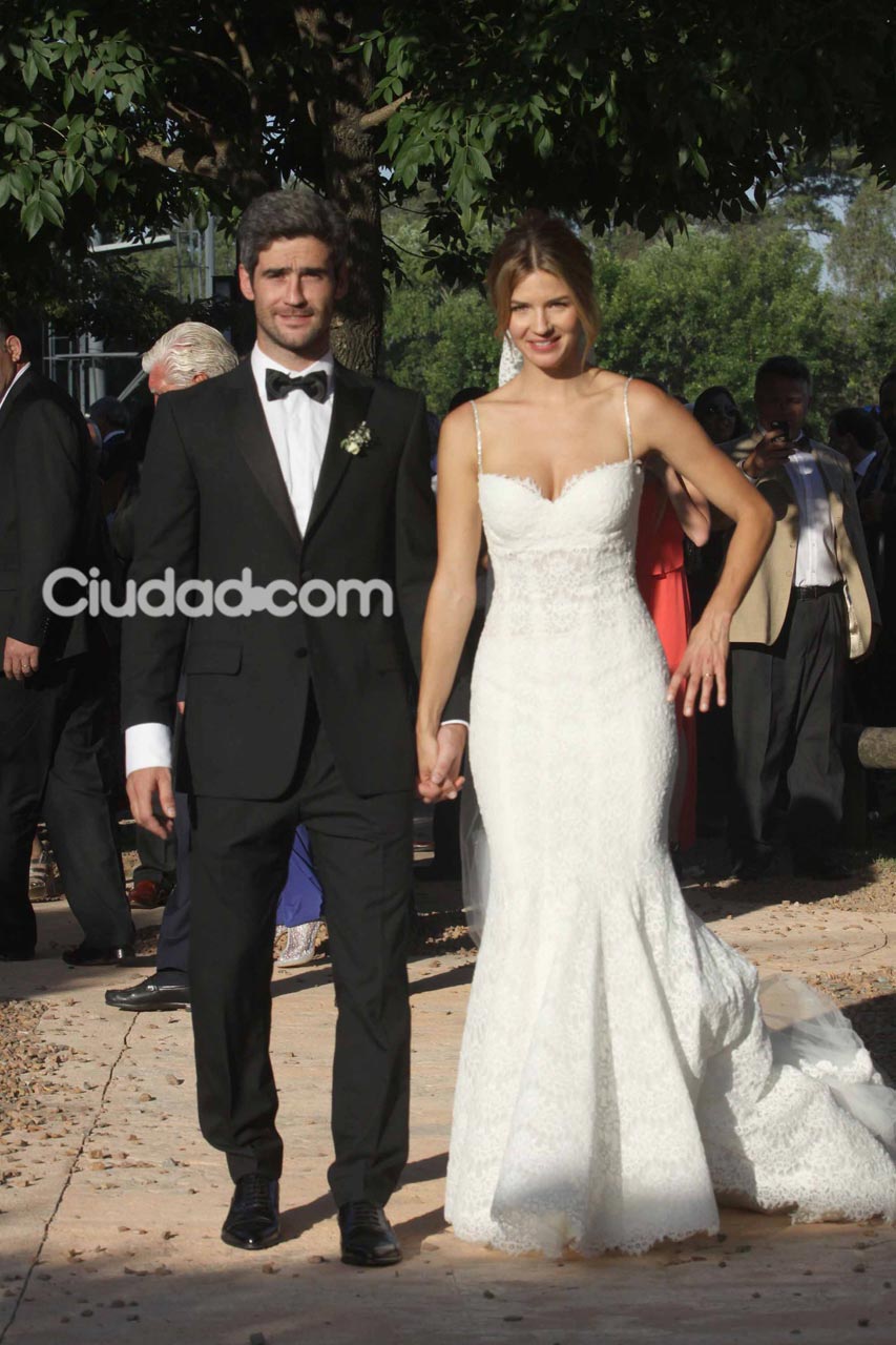 Marcela Kloosterboer y Fernando Sieling, recién casados. (Foto: Movilpress)