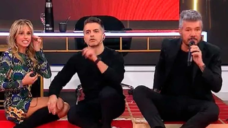 Marcelo Tinelli, Ángel de Brito y Mariana Fabbiani (Foto: captura América TV)