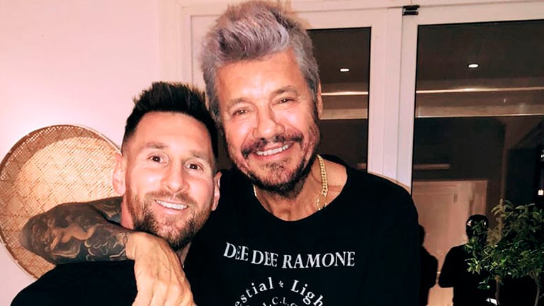 Marcelo Tinelli posó junto a Lionel Messi con la Copa del Mundo: Te amo siempre